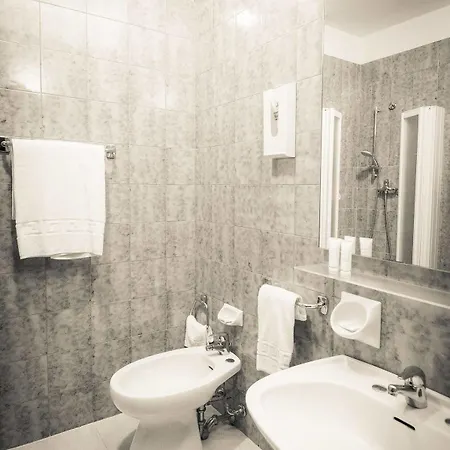 Western Libertà Hotel 3*