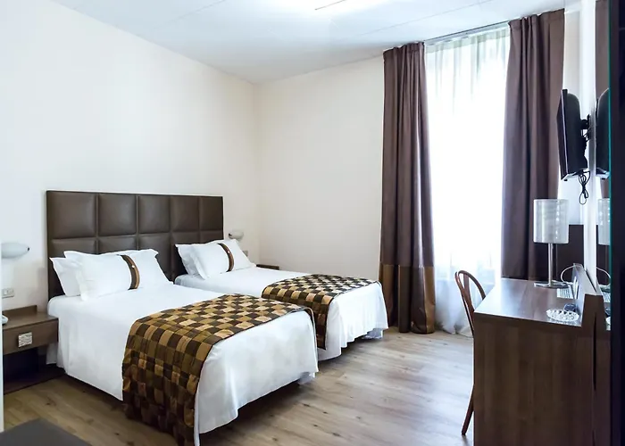 Western Liberta 3* Modena