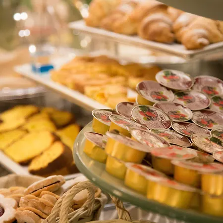 Western Liberta فندق 3*