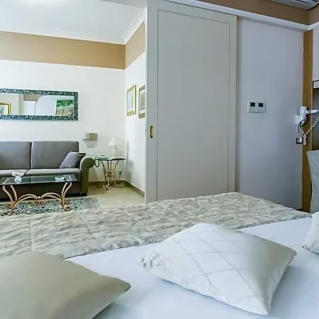 Hotel Western Liberta Módena